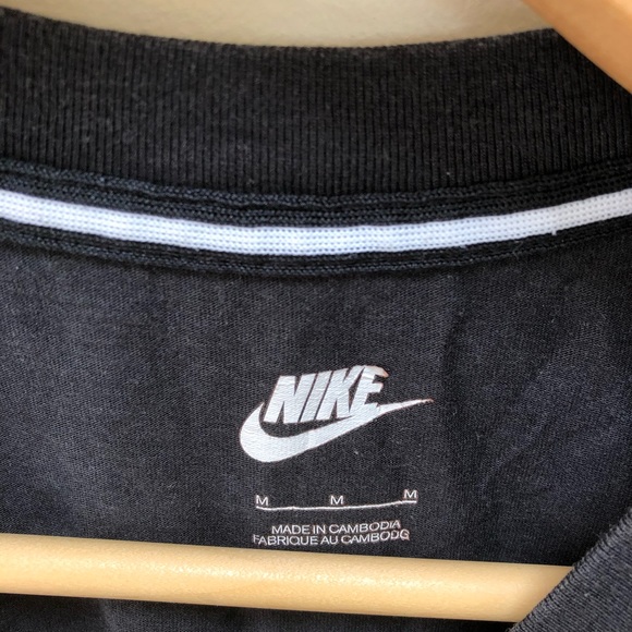 Nike Tshirt - Picture 2 of 3